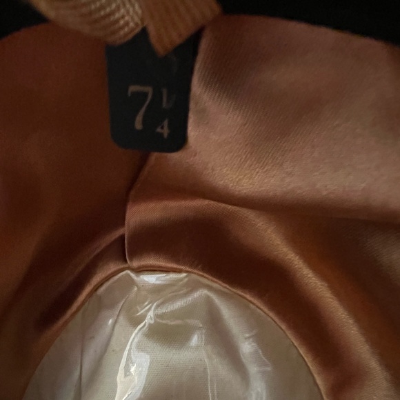 Hat - Picture 6 of 9